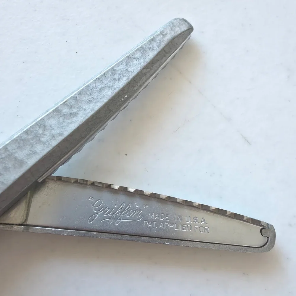 Vintage James Pinking Shears by Griffon Made in‎ USA with Original Box Silver